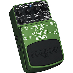 Behringer EM600 Ultimate Echo Modeling Effects Pedal